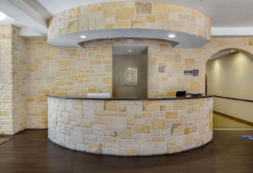 호텔 Comfort Suites