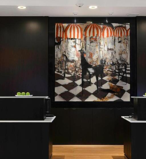 هتل Courtyard Toluca Tollocan