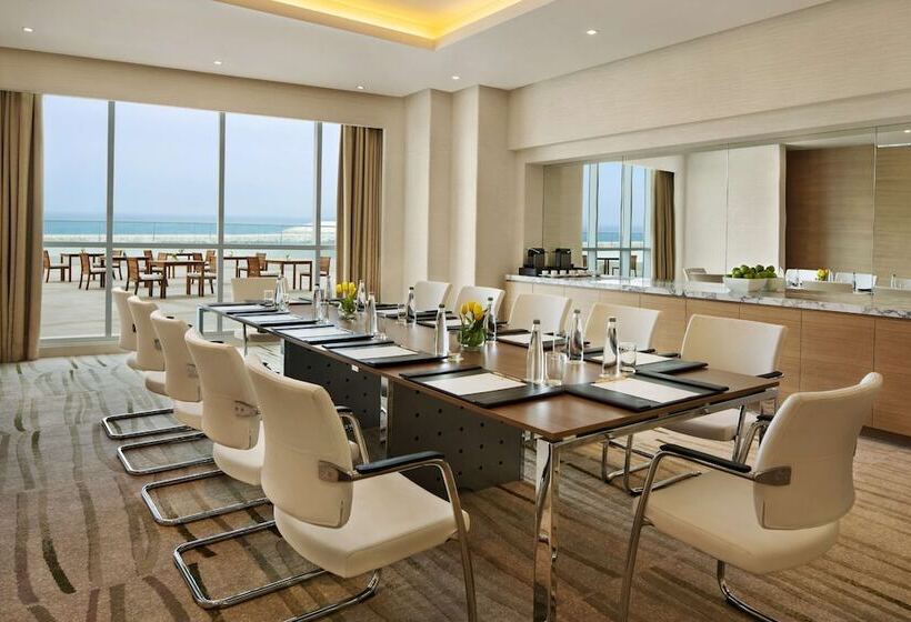 Отель Doubletree By Hilton  Dubai  Jumeirah Beach