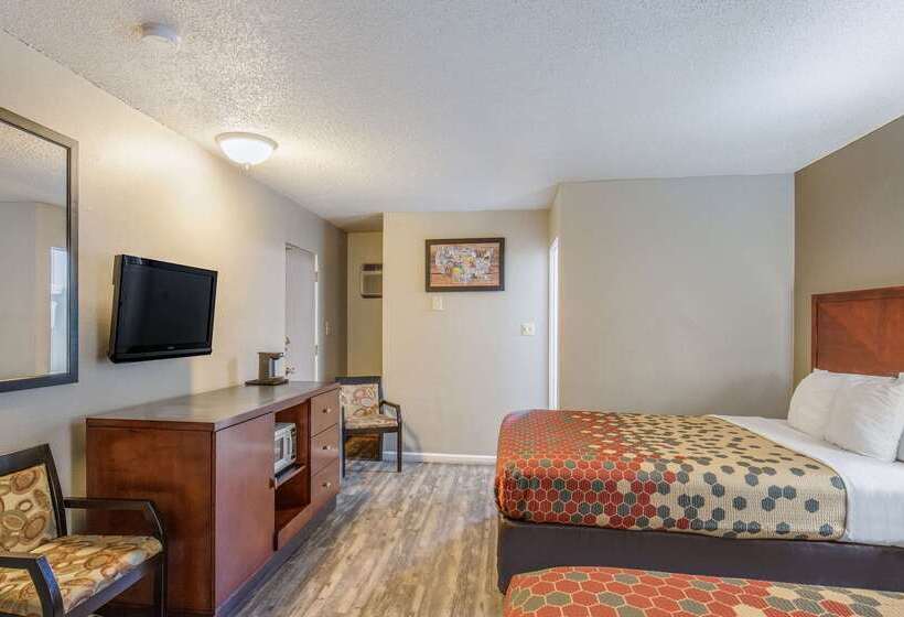 酒店 Econo Lodge Inn & Suites