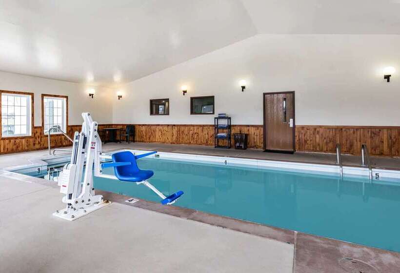 호텔 Econo Lodge Inn & Suites