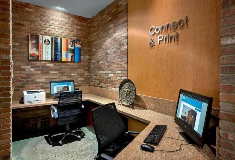 هتل Fairfield Inn & Suites Baltimore Downtown/inner Harbor