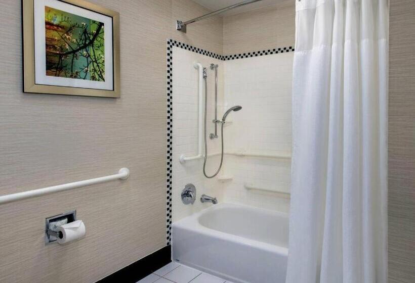 هتل Fairfield Inn & Suites Baltimore Downtown/inner Harbor