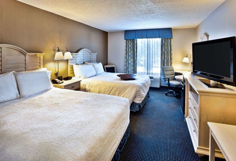 هتل Hampton Inn & Suites Cape Cod West Yarmouth