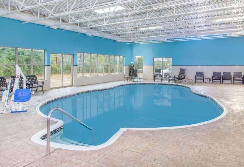 هتل Hawthorn Extended Stay By Wyndham Bloomington