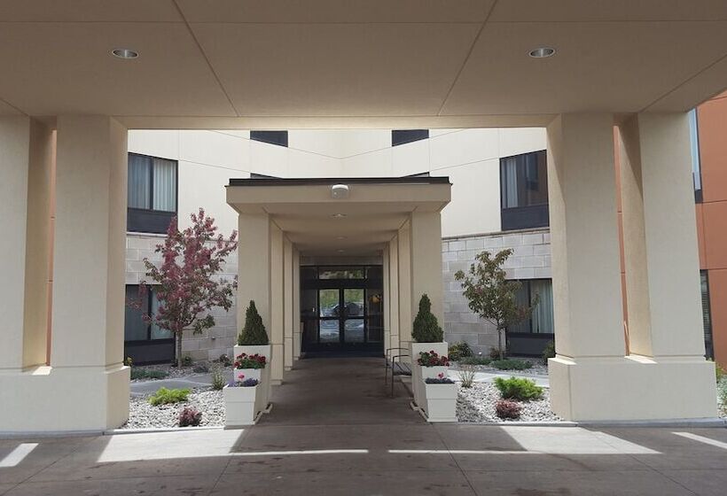 هتل Holiday Inn Express Pocatello, An Ihg