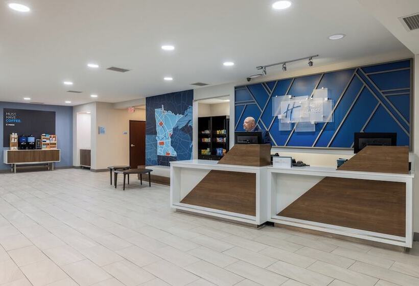 هتل Holiday Inn Express Rochester South   Mayo Area, An Ihg