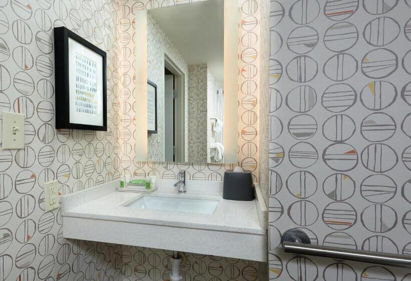 هتل Holiday Inn Raleigh Durham Airport, An Ihg