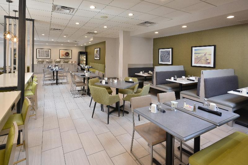 هتل Holiday Inn Raleigh Durham Airport, An Ihg