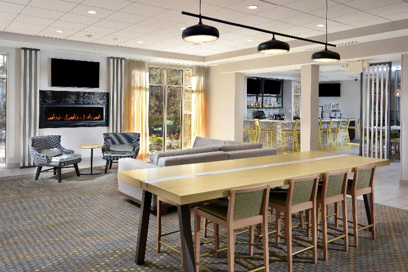 هتل Holiday Inn Raleigh Durham Airport, An Ihg
