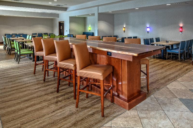 هتل Holiday Inn Rocky Mount I 95 @ Us 64, An Ihg
