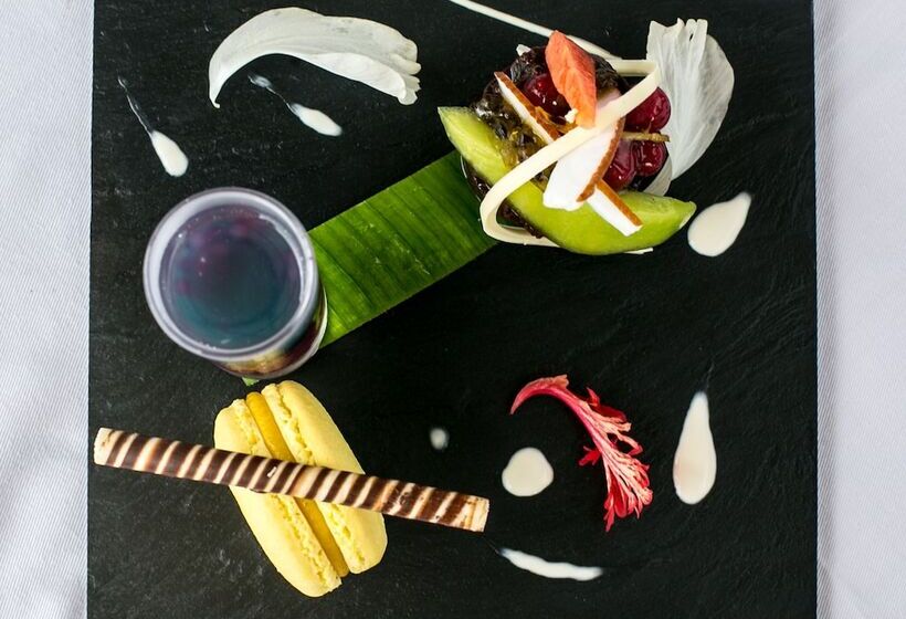 هتل Le Domaine De L Orangeraie Resort And Spa