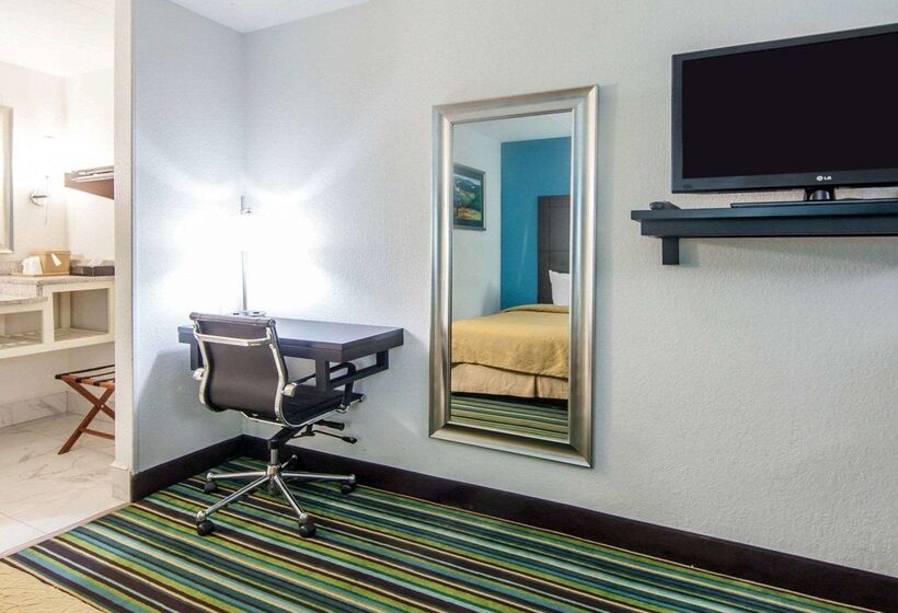 בית מלון כפרי Quality Inn & Suites