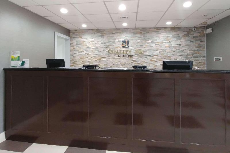 호텔 Quality Inn Dublin I81