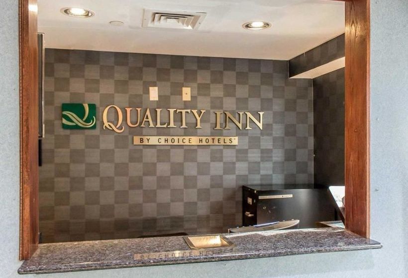 فندق Paramount Inn