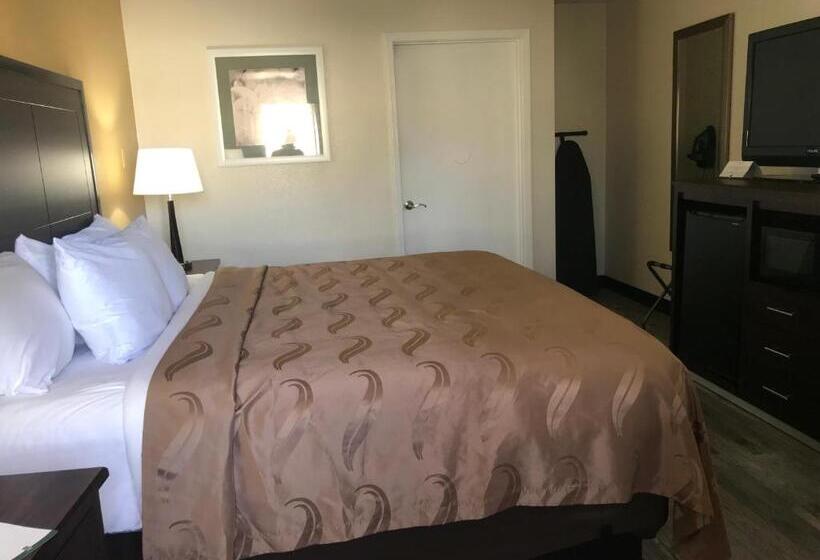 هتل Quality Inn & Suites Near Downtown Mesa
