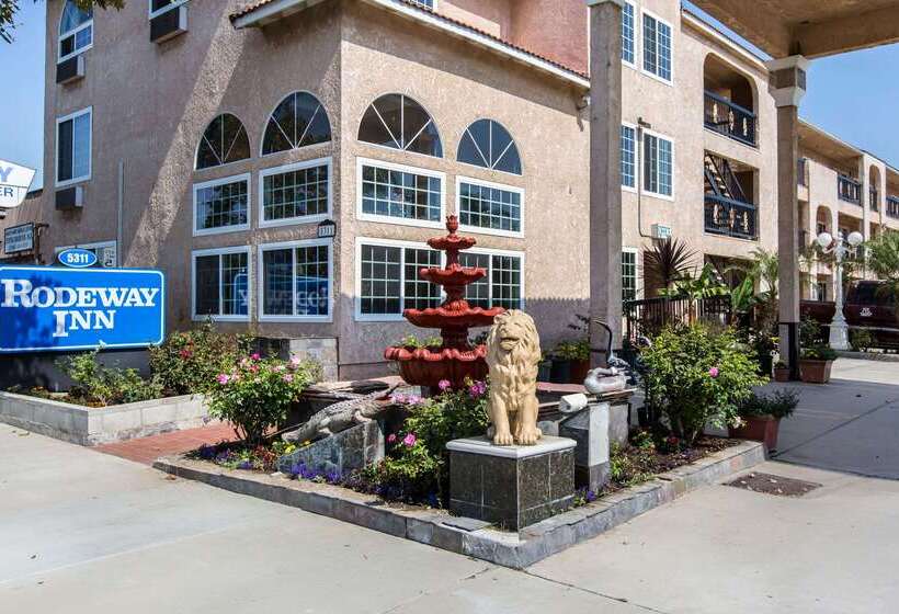 בית מלון כפרי Rodeway Inn