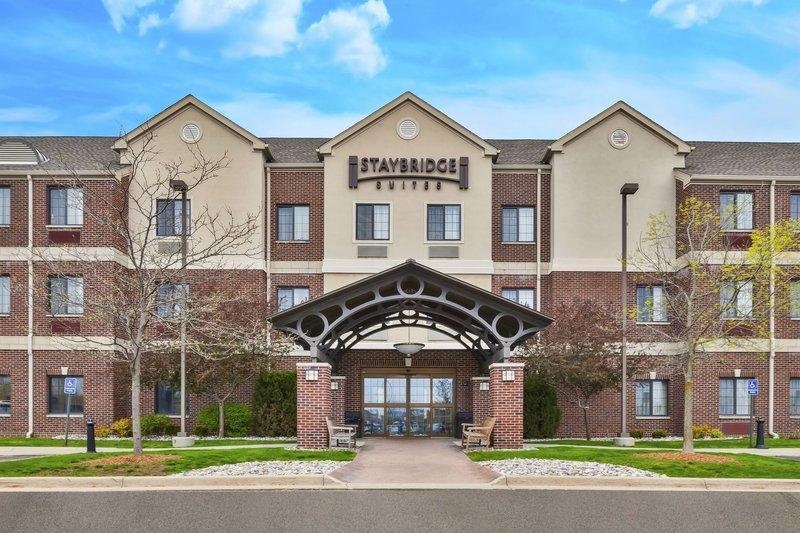 فندق Staybridge Suites Lansing   Okemos By Ihg