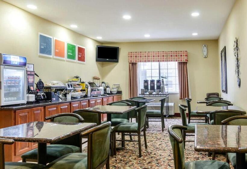 فندق Super 8 By Wyndham Great Bend