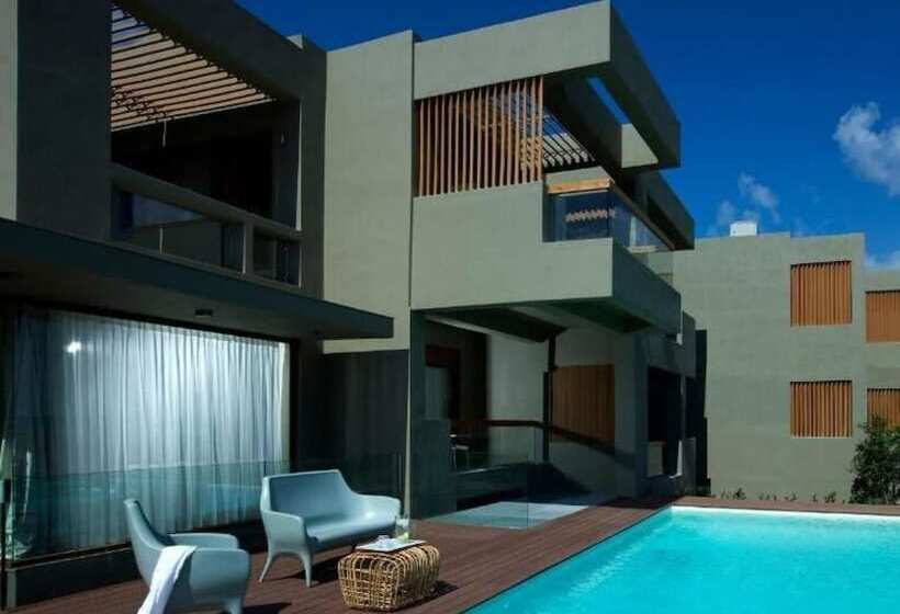 ホテル Thalatta Seaside