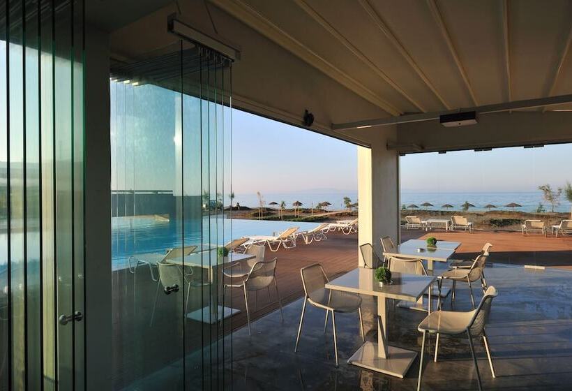 ホテル Thalatta Seaside