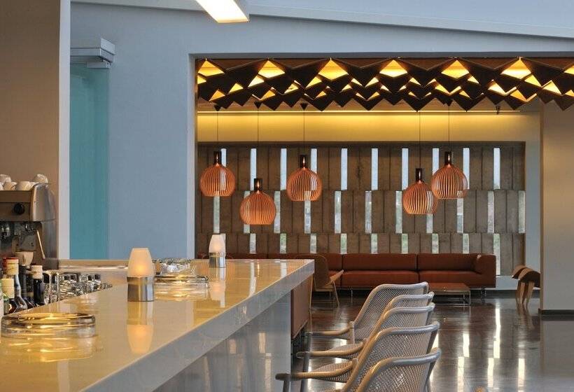 ホテル Thalatta Seaside