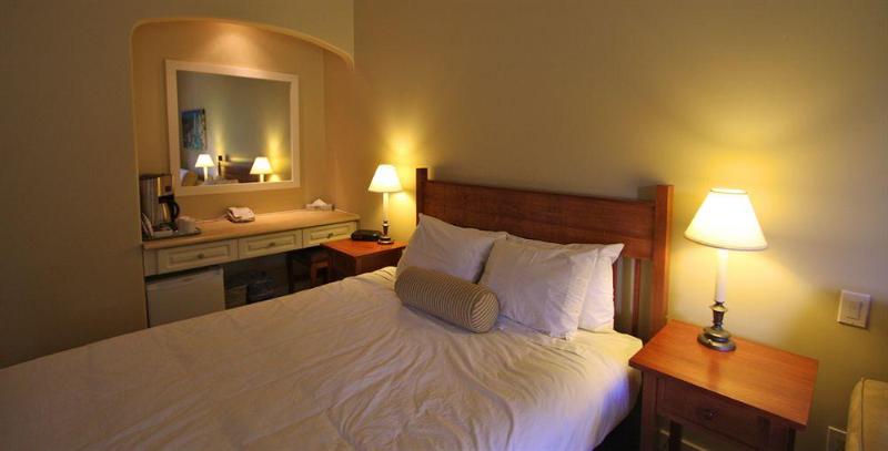 هتل The Pinnacle Lodge