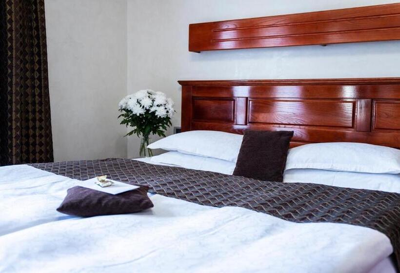 هتل Vila Prezident