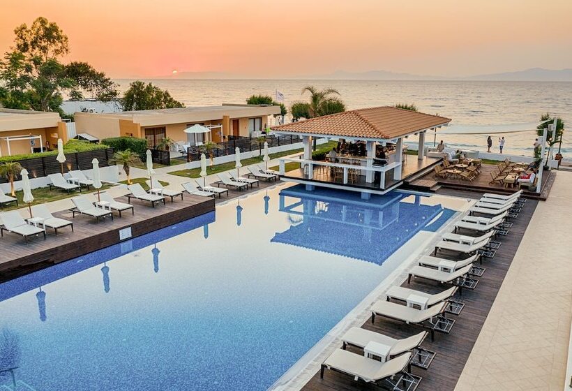 هتل Villa Di Mare Seaside Suites