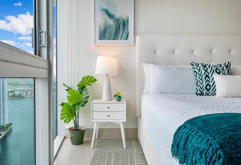 اقامتگاه Brickell By Miami Vacation Rentals