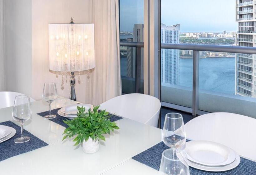 اقامتگاه Brickell By Miami Vacation Rentals