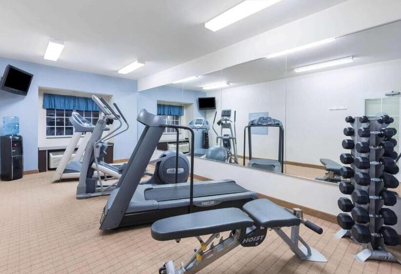 Microtel Inn And Suites Baton Rouge Airport