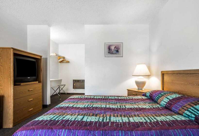 מוטל Rodeway Inn & Suites