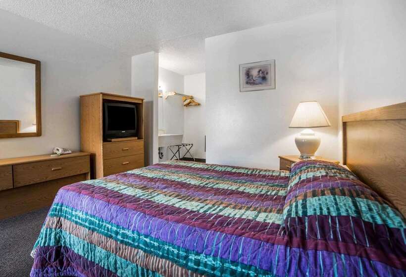 מוטל Rodeway Inn & Suites