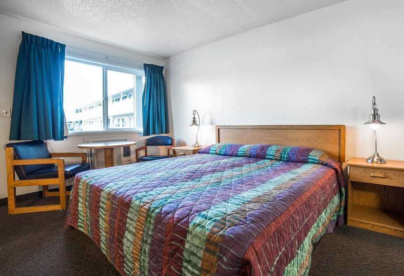 מוטל Rodeway Inn & Suites