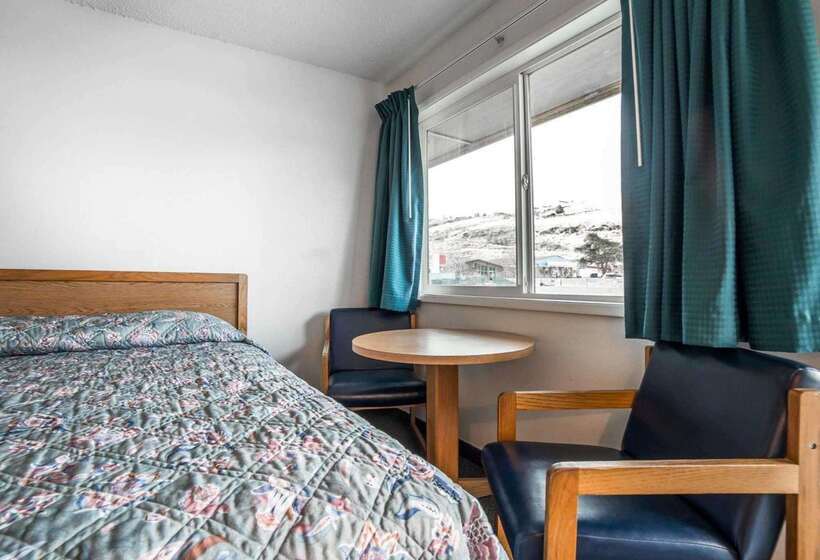 מוטל Rodeway Inn & Suites