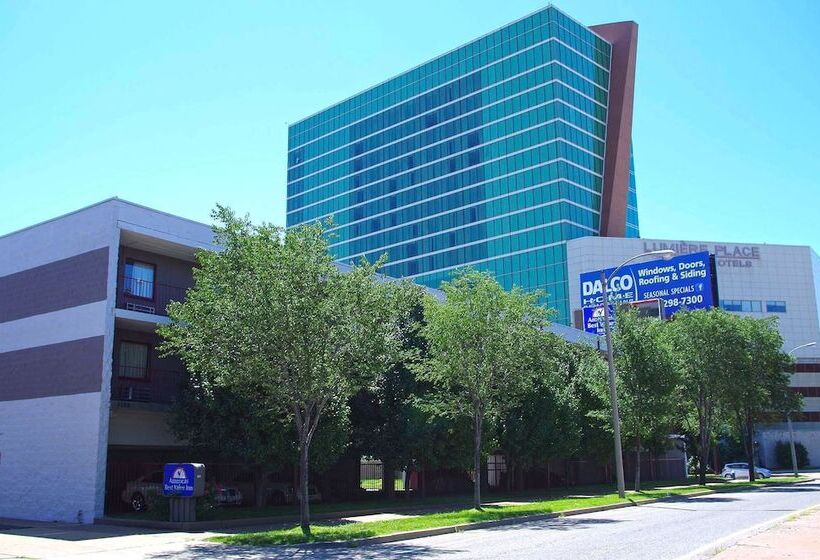 فندق Americas Best Value Inn St. Louis Downtown
