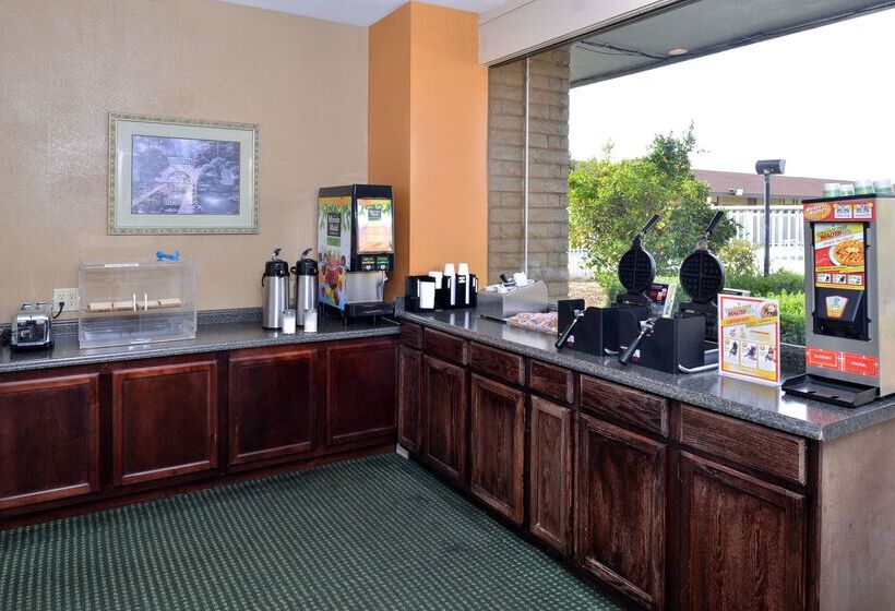Отель Americas Best Value Inn Vacaville
