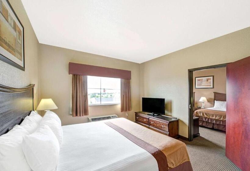 هتل Baymont By Wyndham Decatur