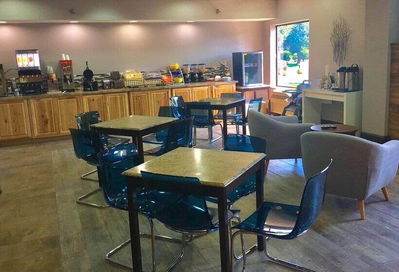 فندق Baymont By Wyndham O Fallon St. Louis Area