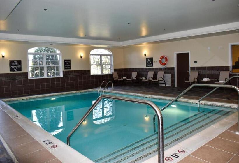 هتل Best Western Plus Easton Inn & Suites