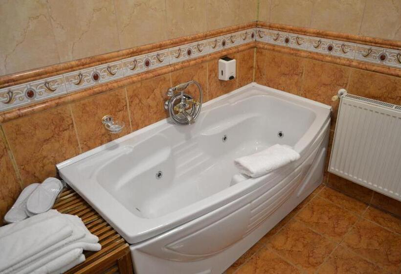 هتل Casa Cranta