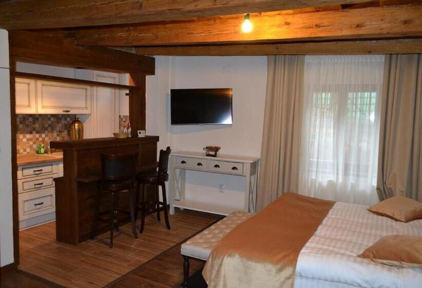 هتل Casa Cranta