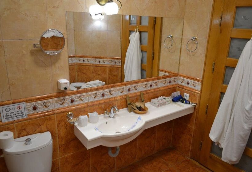 هتل Casa Cranta