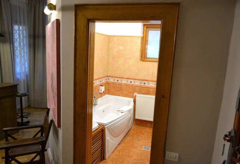 هتل Casa Cranta