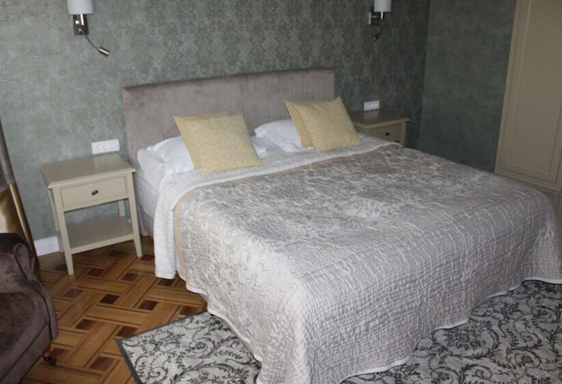هتل Casa Cranta