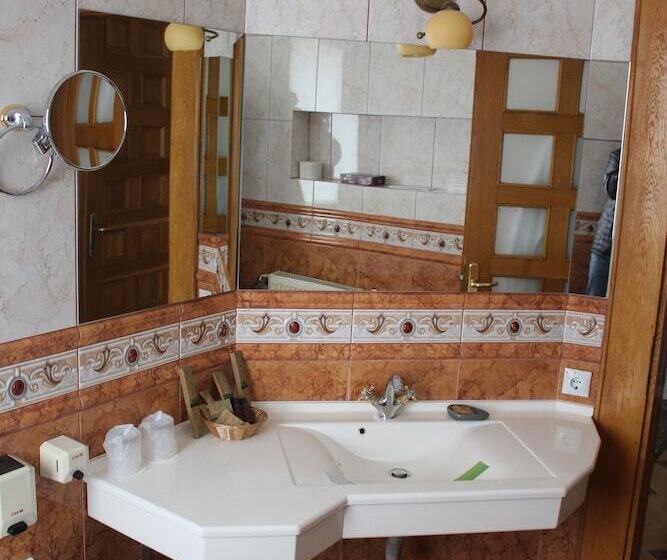 هتل Casa Cranta