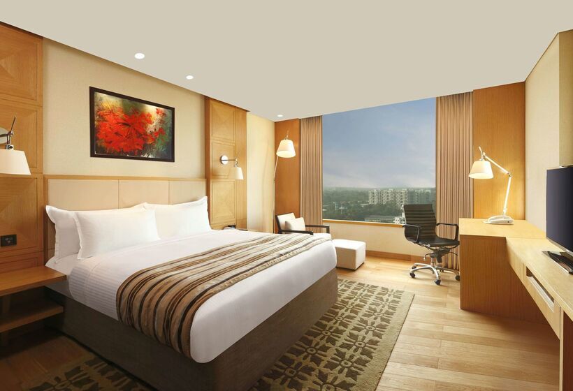 ホテル Doubletree By Hilton Punechinchwad