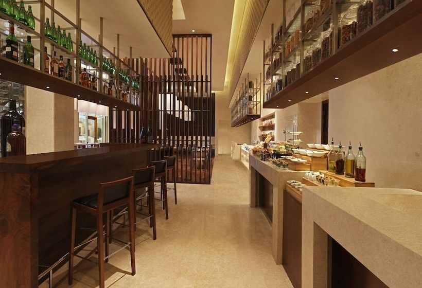 호텔 Doubletree By Hilton Punechinchwad