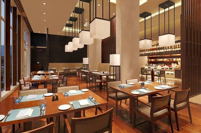 호텔 Doubletree By Hilton Punechinchwad